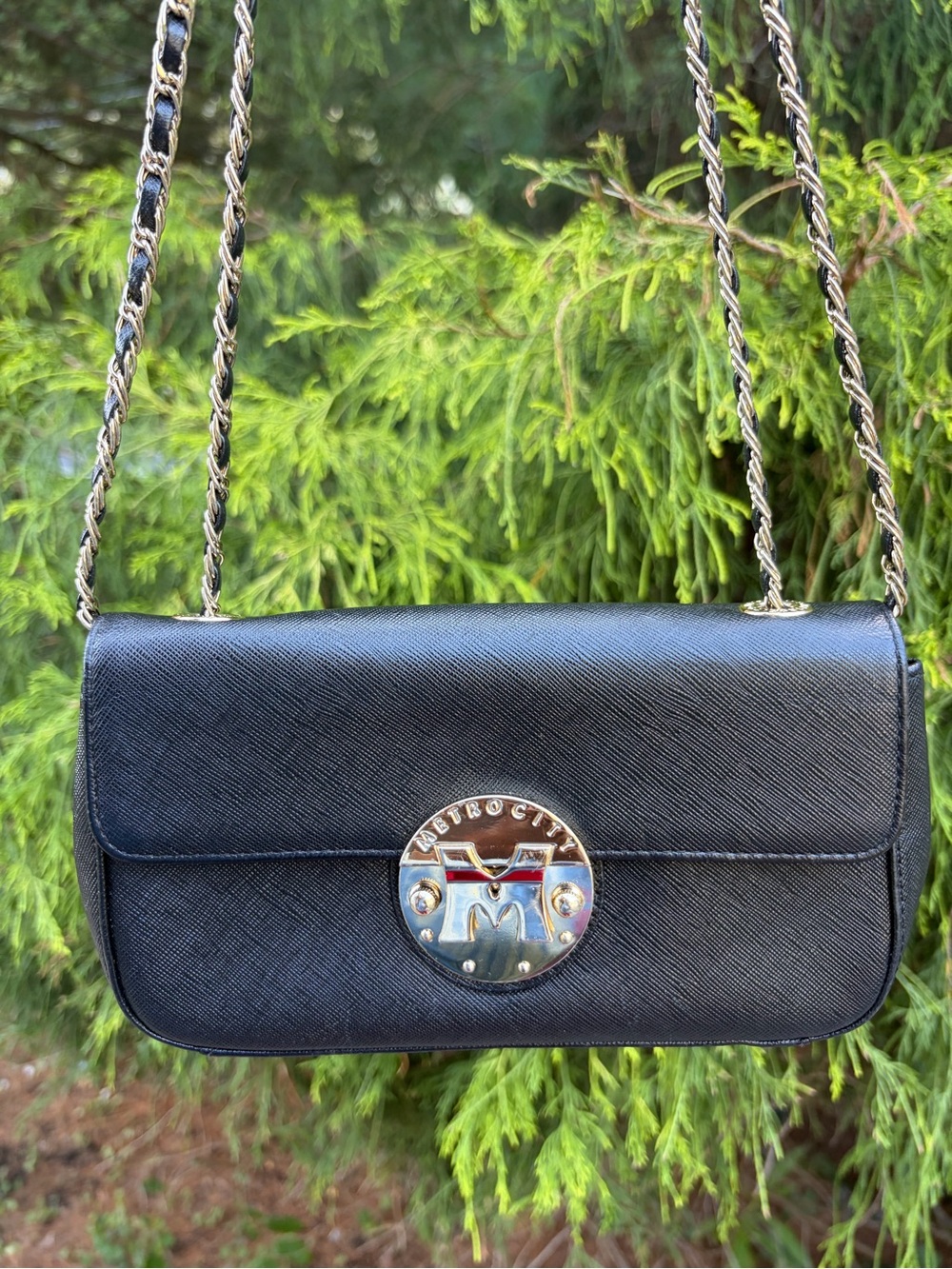 Metrocity Black Chain Shoulder Bag